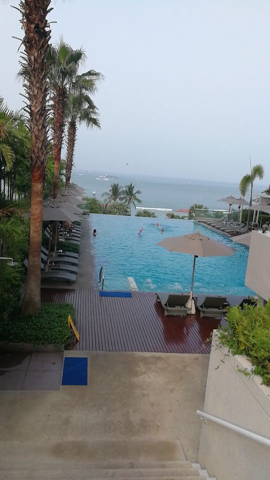 芭堤雅假日酒店 (holiday inn pattaya)