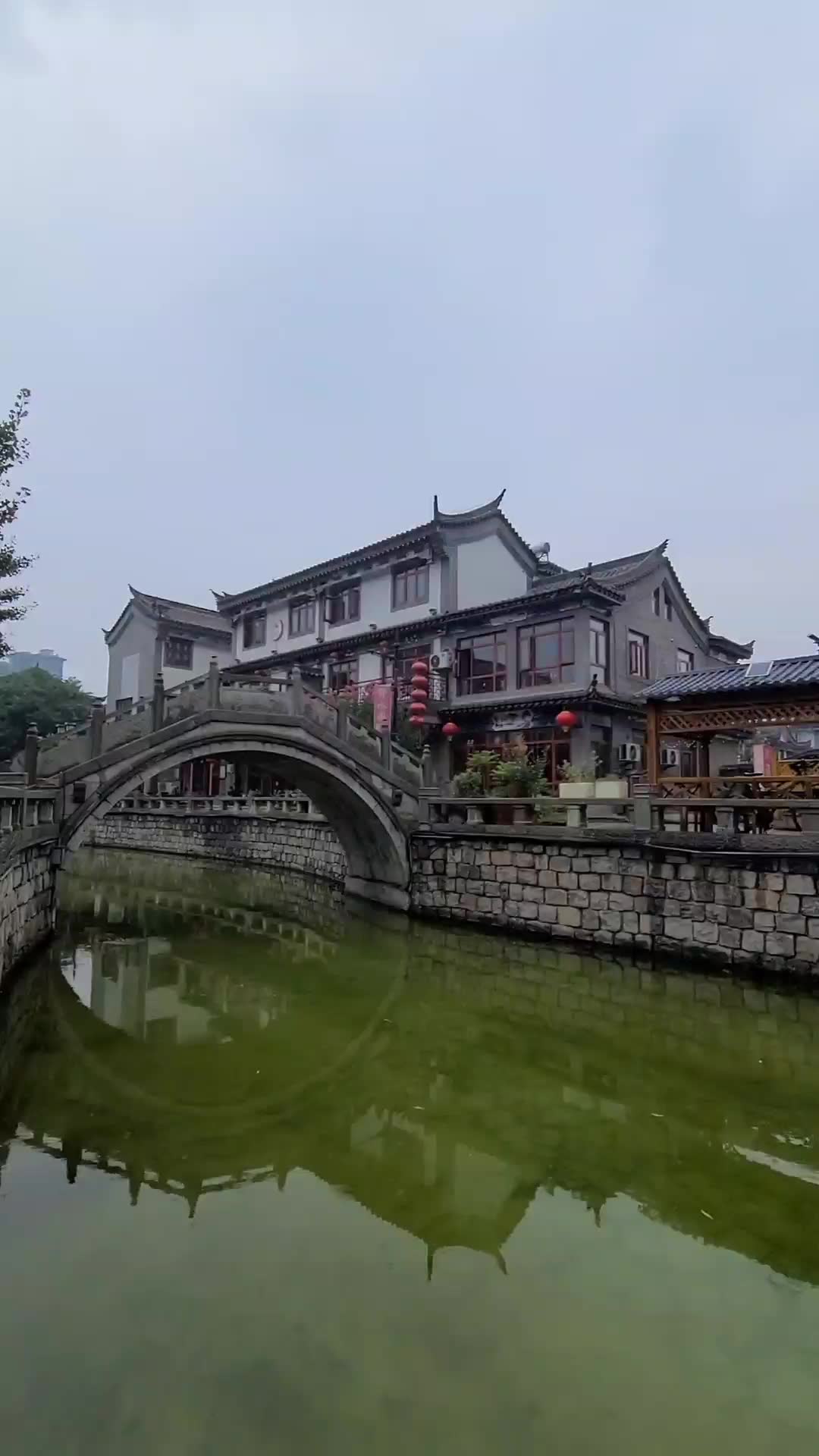 滦州古城小楼听雨客栈