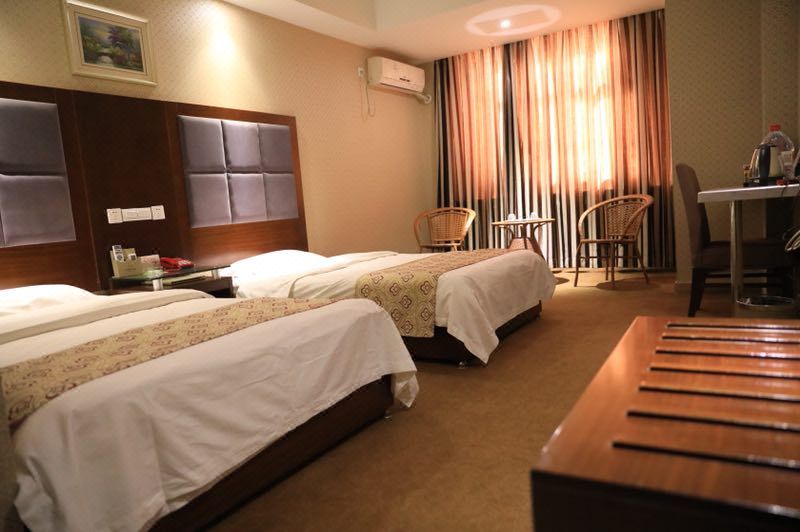 宜川万宝商务酒店,地址:宜川县城 | 宜川县渭清路88号,预订价格,联系