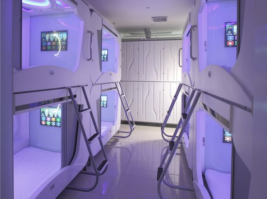 郑州2046时尚太空舱青年旅舍