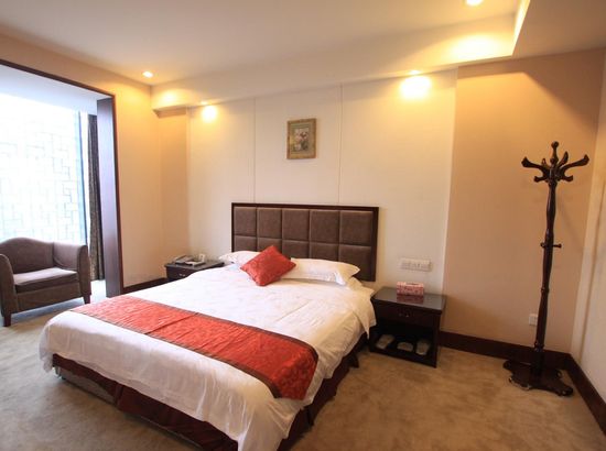 阆中张翼德大酒店