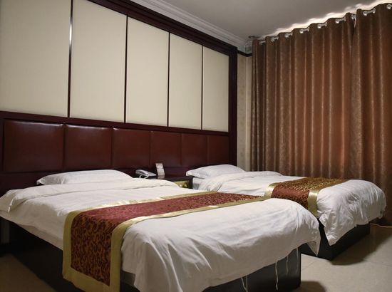 速8酒店(霸州胜芳高铁站店)