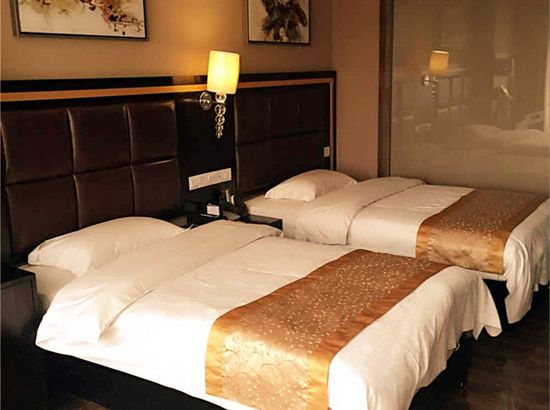 会昌清羽峰大酒店