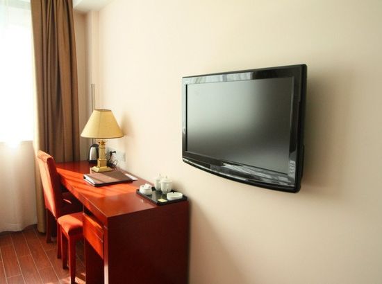 上勤假日宾馆(上海田林店)