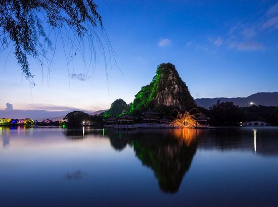 肇庆涟岸湖景酒店