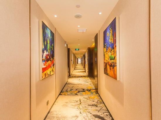 广州机场路鹤龙雅斯特国际酒店