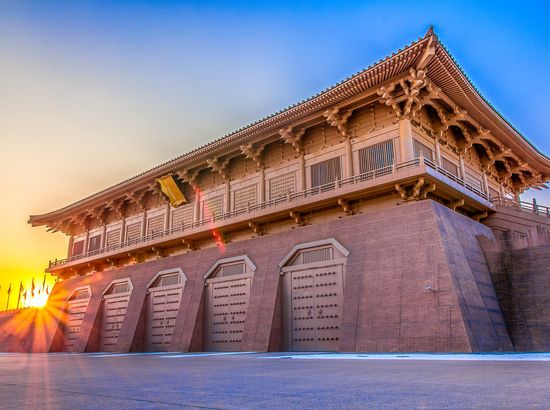 华东酒店(西安龙首原地铁口店)