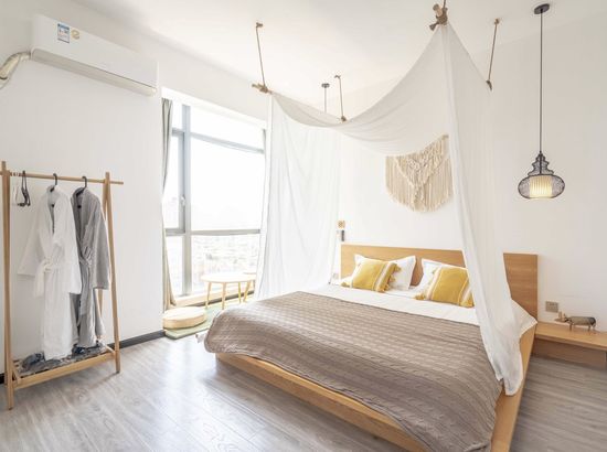 成都屋头loft复式公寓