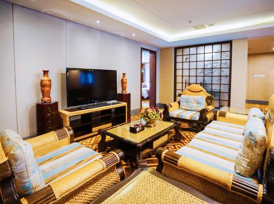 承德乾隆行宫预订_承德乾隆行宫价格,地址,电话查询【同程酒店】