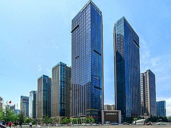 常乐假日酒店(成都新会展中心店)