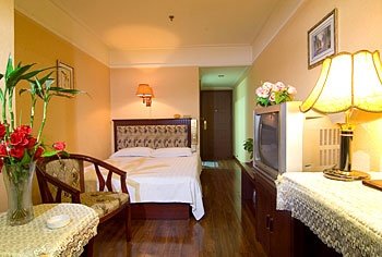 Wuhan spent Century HotelGuest Room