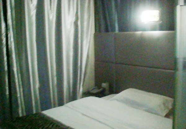 OYO Xiangyang Qiqi Business Hotel Guest Room