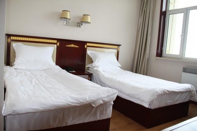 Changbaishan Jingqu Hotel Guest Room