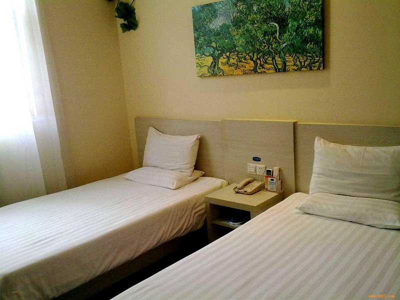 Hanting Express Aomen Road Shanghai Guest Room