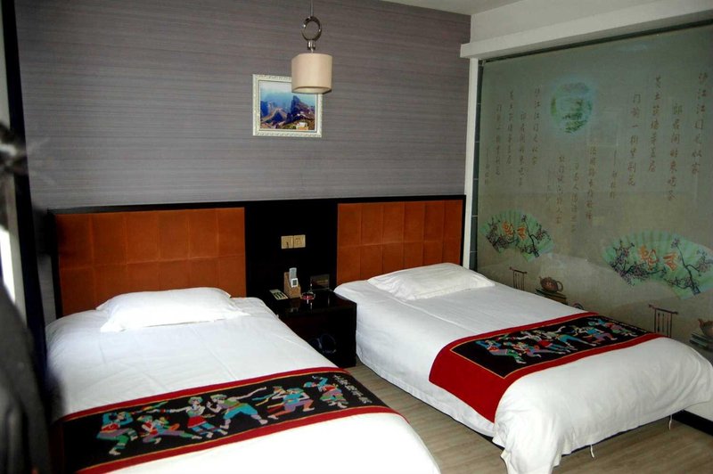 0718 Business Motel Guest Room