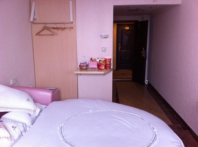 Shuiyue Qinghua Hotel Guest Room