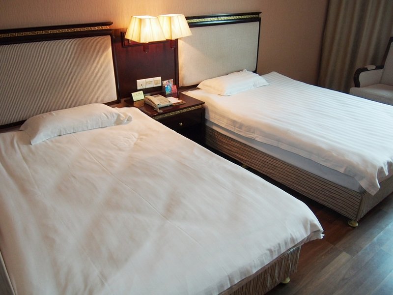 Huayu Hotel Guest Room