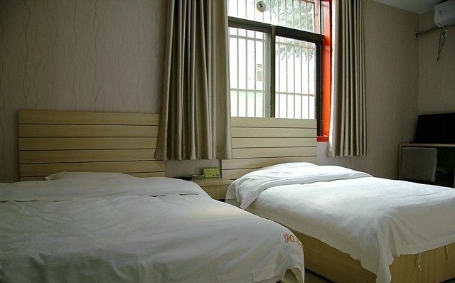 Xinyuan Hotel Guest Room
