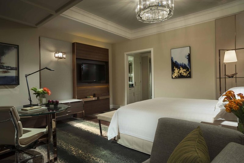 Four Seasons Hotel Shanghai Room Type