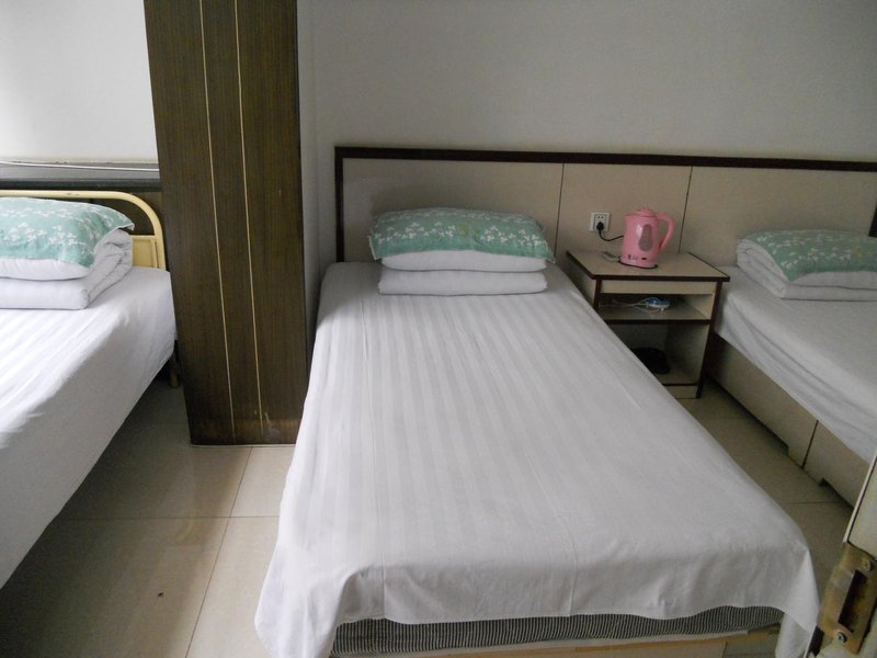 Chenlong HotelGuest Room
