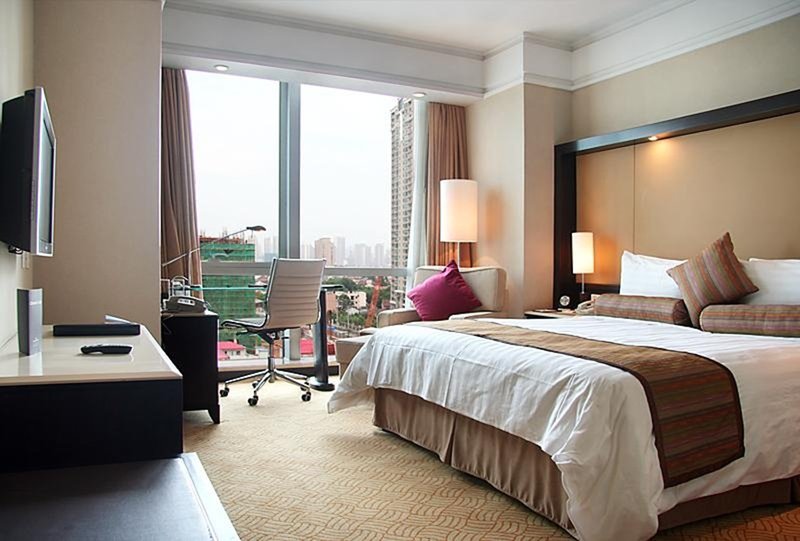 Howard Johnson Huaihai Hotel ShanghaiGuest Room