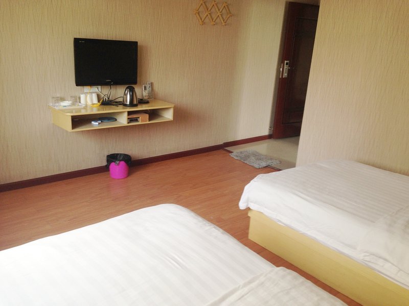 Jinmao Business Hotel Guest Room