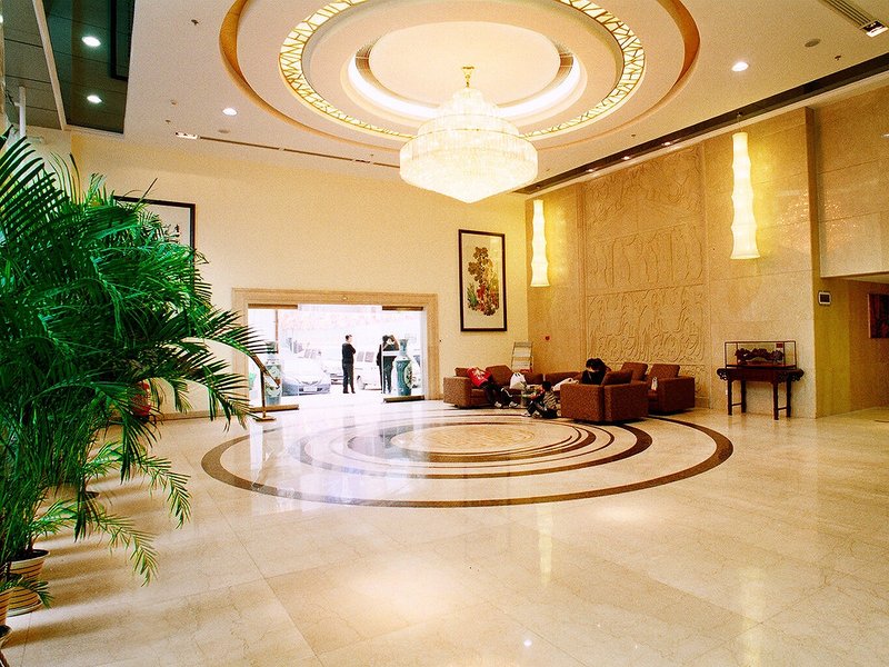 North West Hotel Lobby