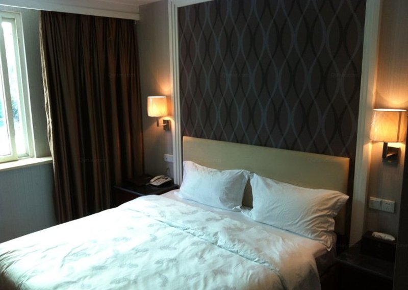 Jin Cheng Hotel Guest Room