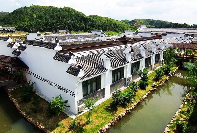 赣州东江源三百山温泉旅游度假区-主页