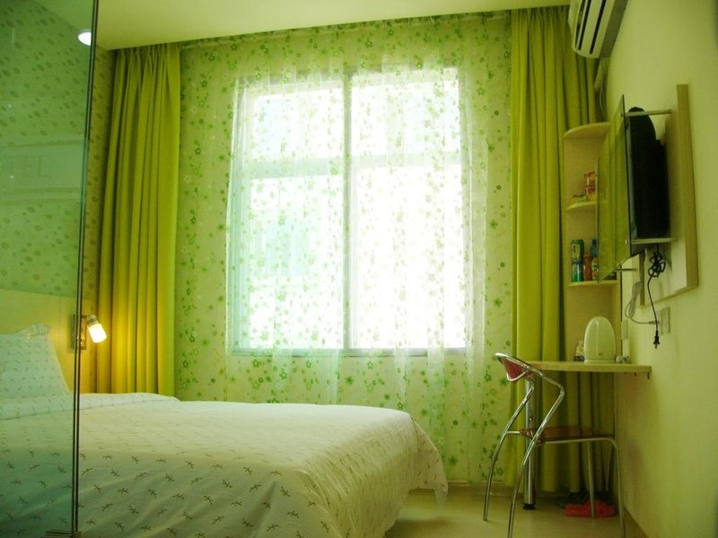 Jingchao Hotel Guest Room