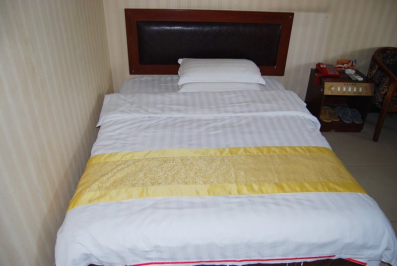 Yuquanshan Hotel Guest Room