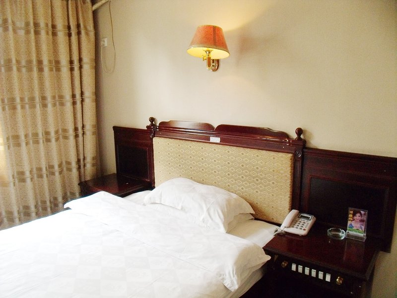 Yeste Hotel (Loudi Railway Station Store) Guest Room