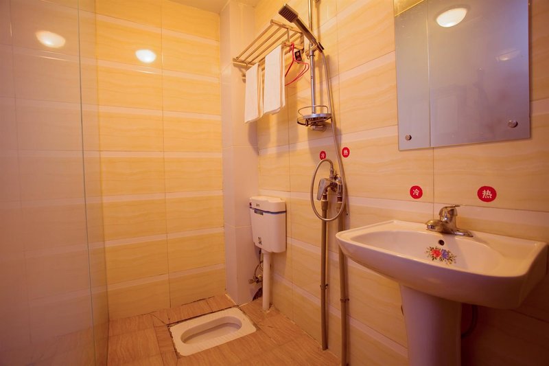 Junyi Business Hostel Guest Room