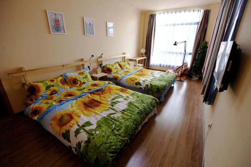 Demen Mitang Inn Guest Room