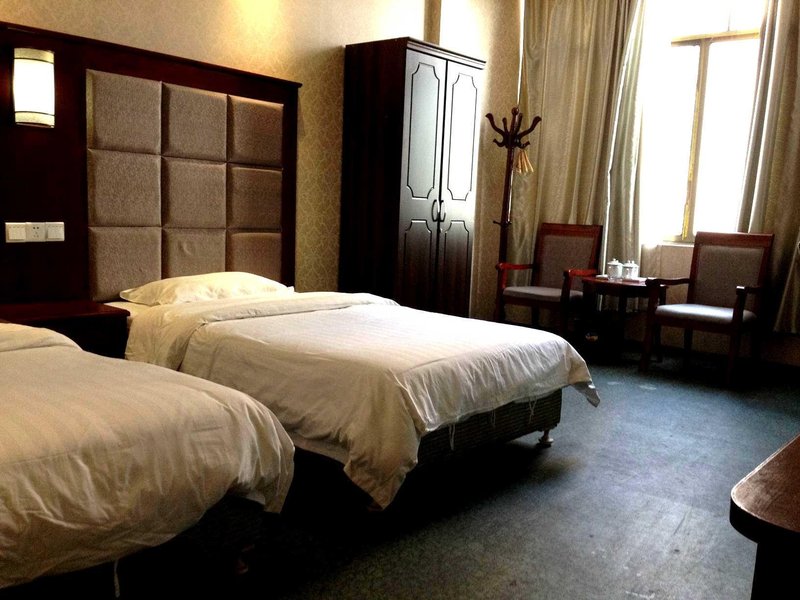 Datang Inn Guest Room