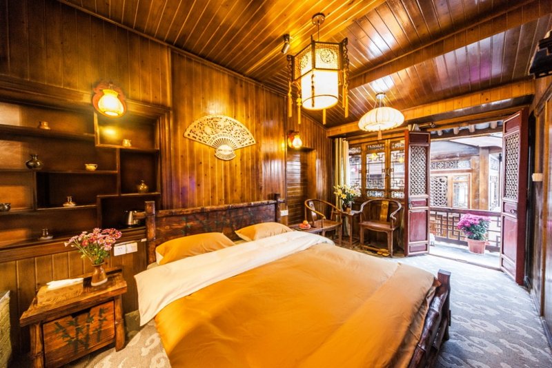 Romantic Snowy Night Inn Lijiang Room Type