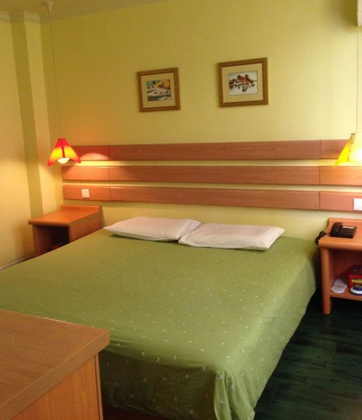 Home Inn Ji'ning North Bus Terminal BranchGuest Room