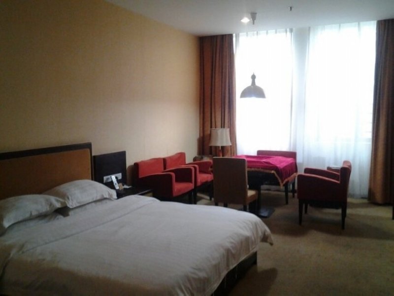 Guigang Jinqiangui Business Hotel Guest Room