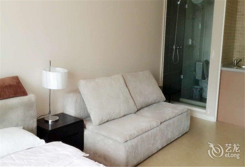 Longzhou River International Hotel The Resort ApartmentsGuest Room