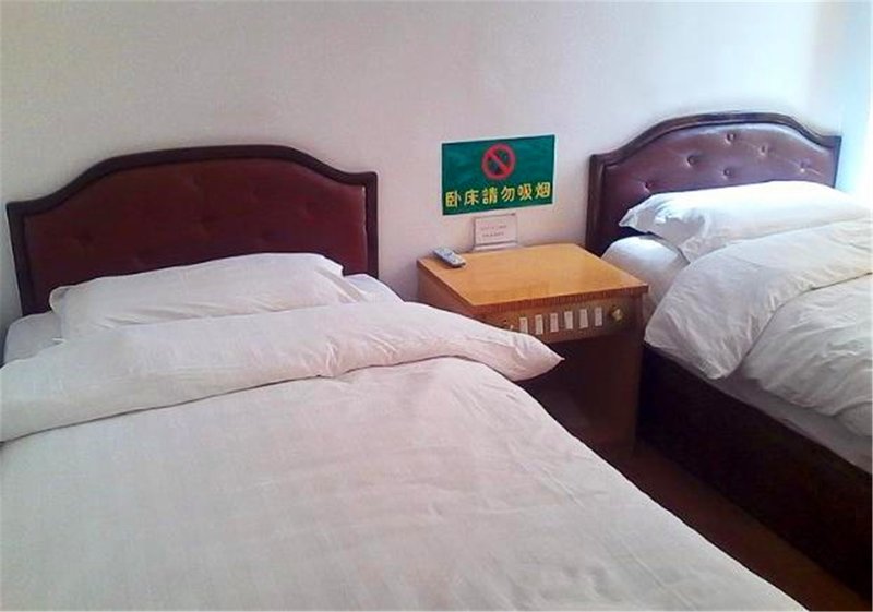 Longwangtan Motel Guest Room