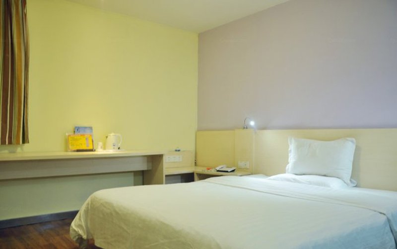 7 Days Inn (Xuzhou Railway Station Branch 2) Guest Room