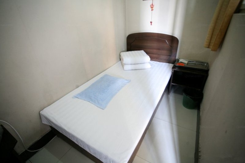 taiyuanyizhuobinguan Guest Room