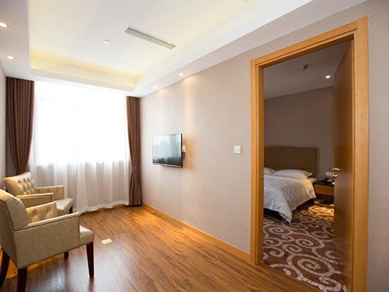 Amigo Select Hotel (Pudong Airport, Shanghai)Room Type