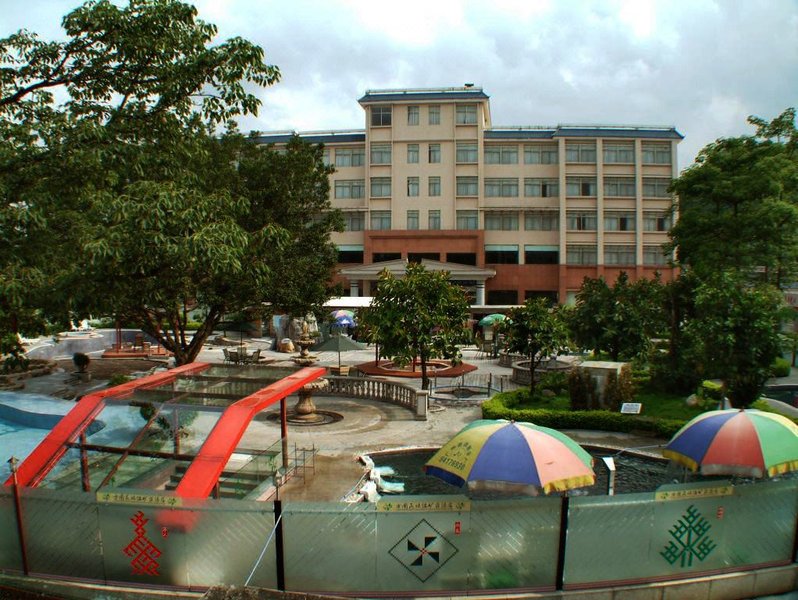 Surrounding Area Nationality Warm Mineral Spring Hotel Over view