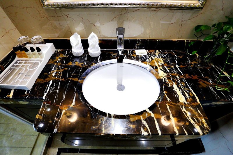 桐乡濮院铂爵大酒店