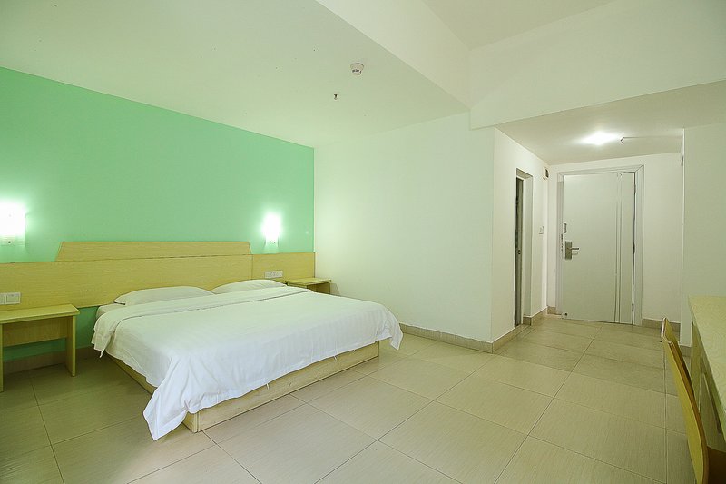 Rainbow Hotel (Haikou Fucheng store) Guest Room