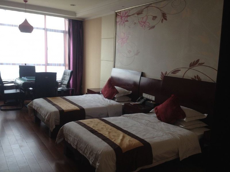 Golden Day Spa Boutique Hotel Guest Room