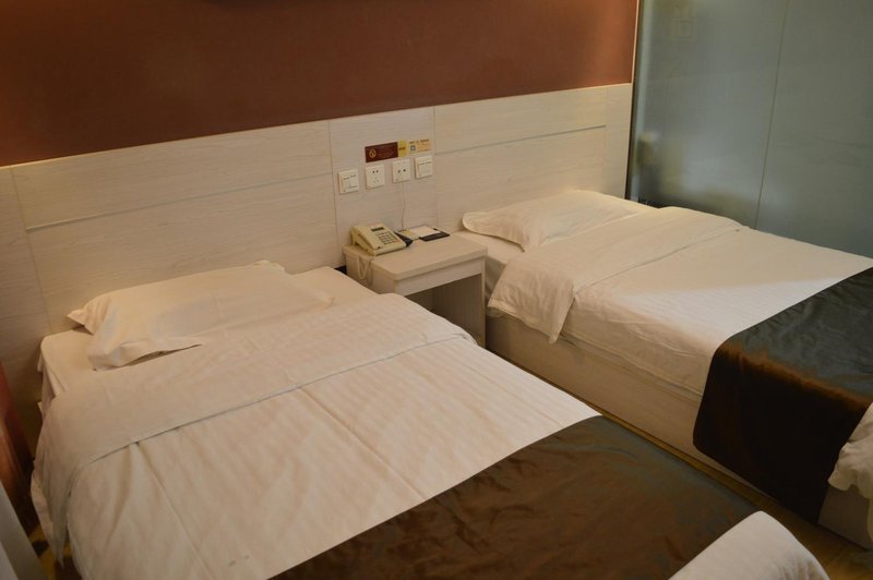 Home Inn(Cangzhou XinHuaWest Bus Station)Guest Room