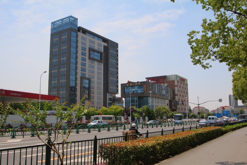 Ibis Hotel (Shanghai Expo Dongming Road)Over view