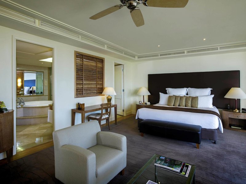 Pullman Reef Hotel Casino CairnsLobby